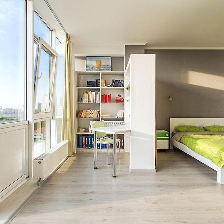 Gagarin Plaza Apartment 70 Square Metres On 12Th Floor Odessa Esterno foto