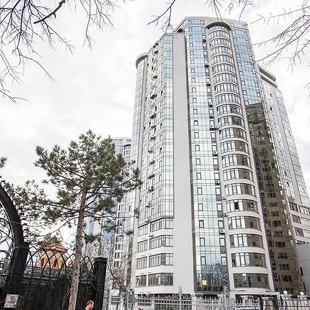 Gagarin Plaza Apartment 70 Square Metres On 12Th Floor Odessa Esterno foto