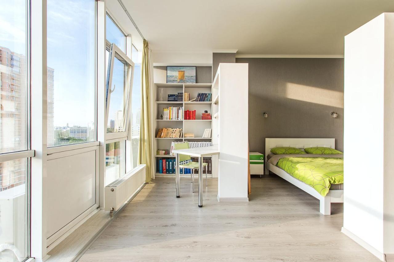 Gagarin Plaza Apartment 70 Square Metres On 12Th Floor Odessa Esterno foto