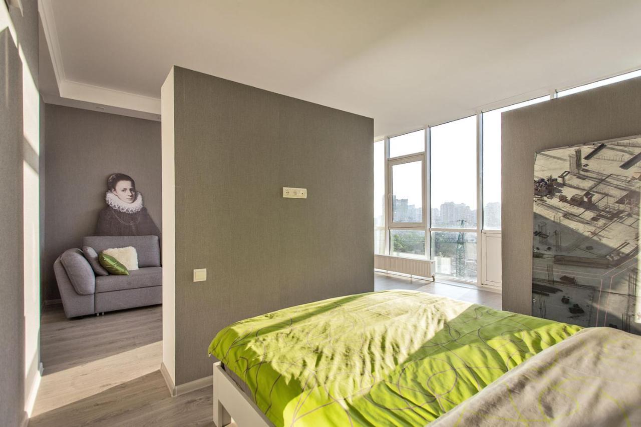 Gagarin Plaza Apartment 70 Square Metres On 12Th Floor Odessa Esterno foto